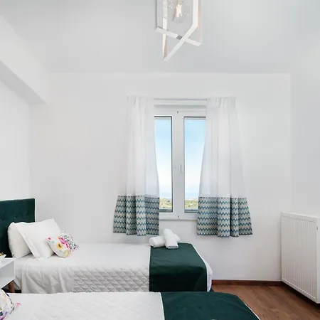 Luxurious - Private Pool, Jacuzzi, Sauna, & Gym - 13km To Rethymno Center