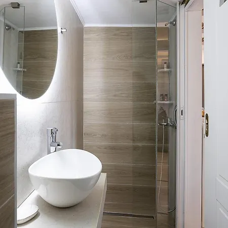 Luxurious - Private Pool, Jacuzzi, Sauna, & Gym - 13km To Rethymno Center וילה Kirianna