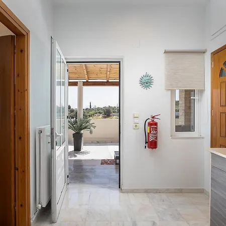 Luxurious - Private Pool, Jacuzzi, Sauna, & Gym - 13km To Rethymno Center וילה Kirianna