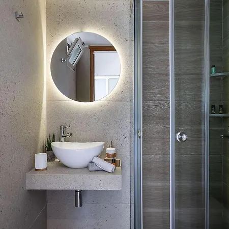 Luxurious - Private Pool, Jacuzzi, Sauna, & Gym - 13km To Rethymno Center וילה Kirianna