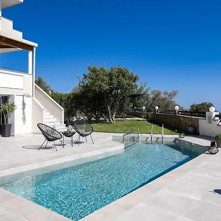 Luxurious - Private Pool, Jacuzzi, Sauna, & Gym - 13km To Rethymno Center *