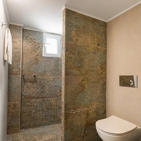 Luxurious - Private Pool, Jacuzzi, Sauna, & Gym - 13km To Rethymno Center *