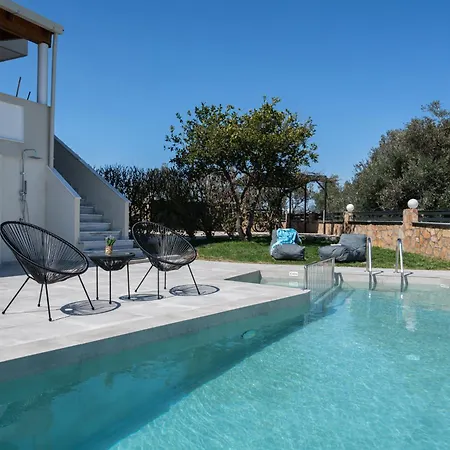 Villa Luxurious - Private Pool, Jacuzzi, Sauna, & Gym - 13km To Rethymno Center *